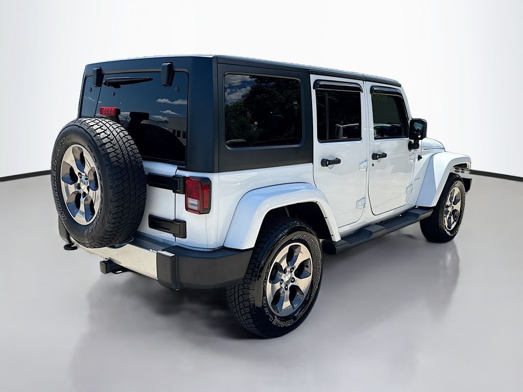 Used 2018 Bright White Clearcoat Jeep Sahara image 7
