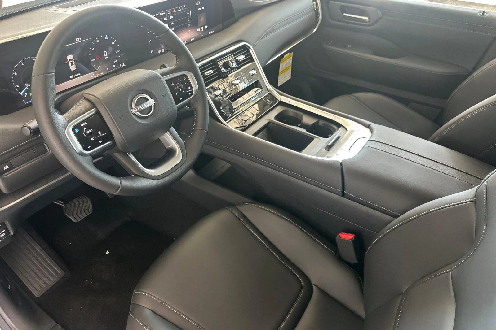 2026 Nissan Armada SV - Photo 9