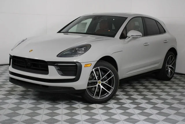 2026 Porsche Macan 