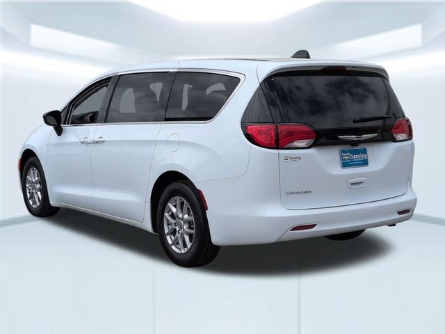 Used 2024 White Chrysler LX image 4