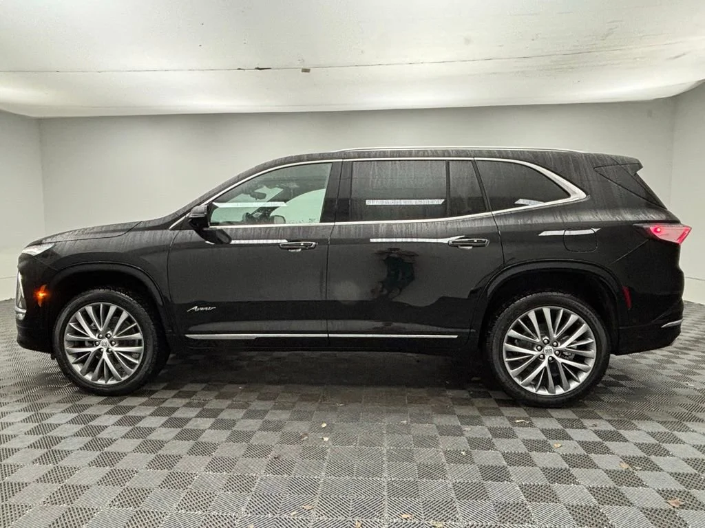 2026 Buick Enclave Avenir - Photo 17
