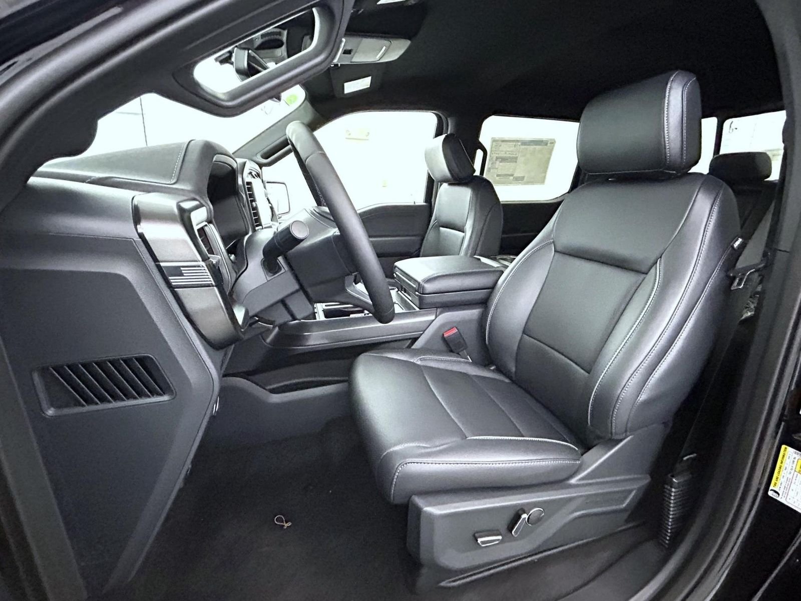 New 2026 Agate Black Metallic Ford Lariat image 10