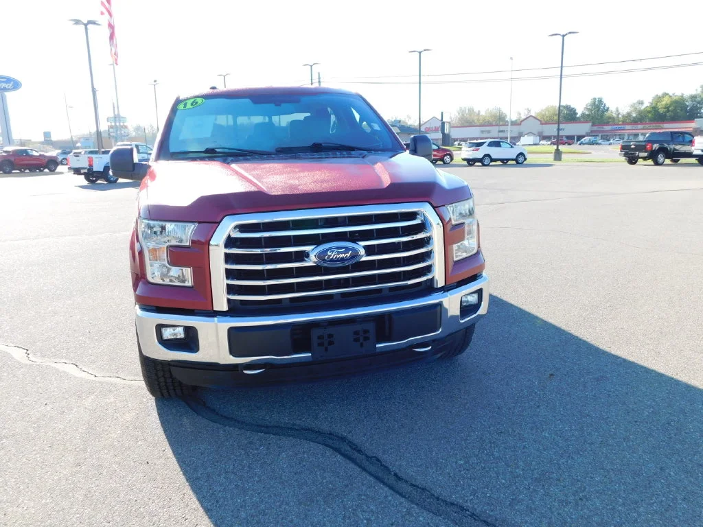 Used 2016 Ruby Red Metallic Tinted Clearcoat Ford XLT image 11