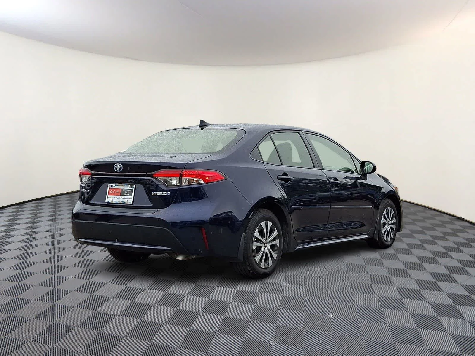 Certified Used 2022 Blueprint Toyota Hybrid LE image 6