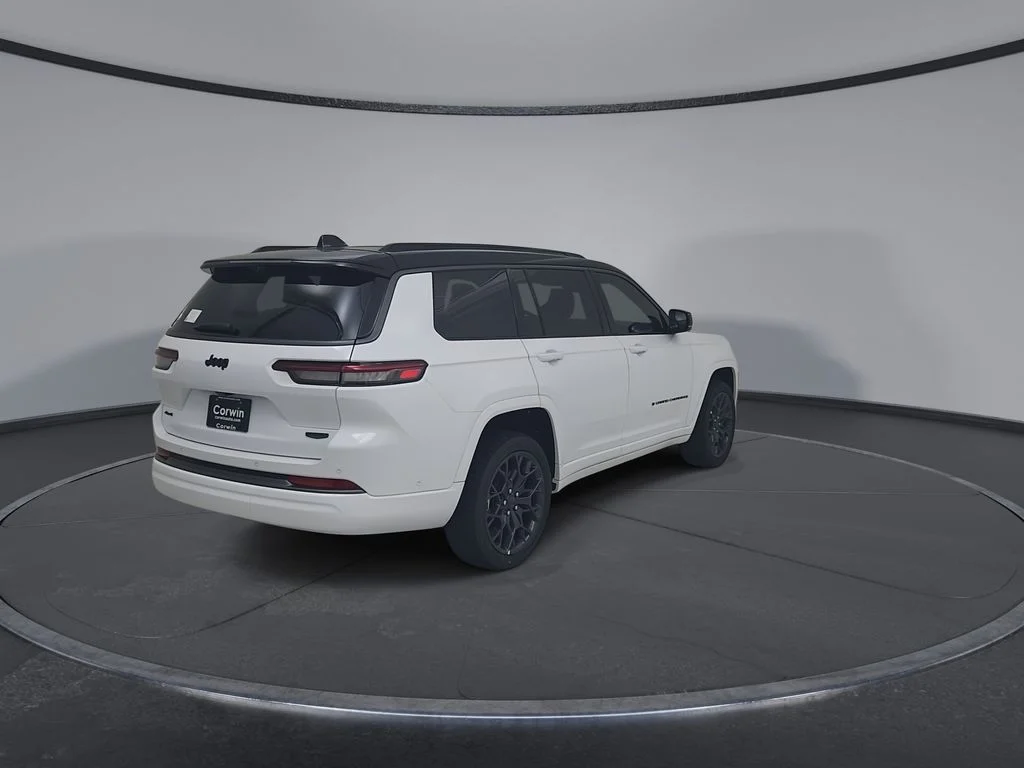New 2026 Bright White Clear-Coat Exterior Paint Jeep Summit image 13