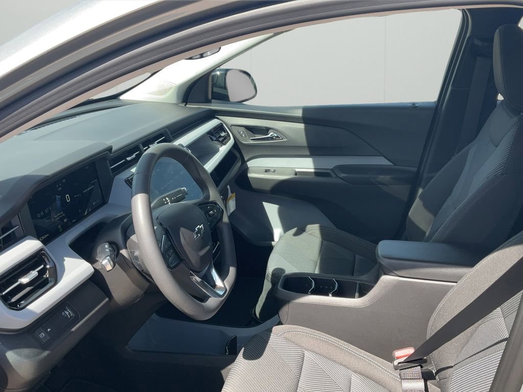 2027 Chevrolet Bolt LT - Photo 32
