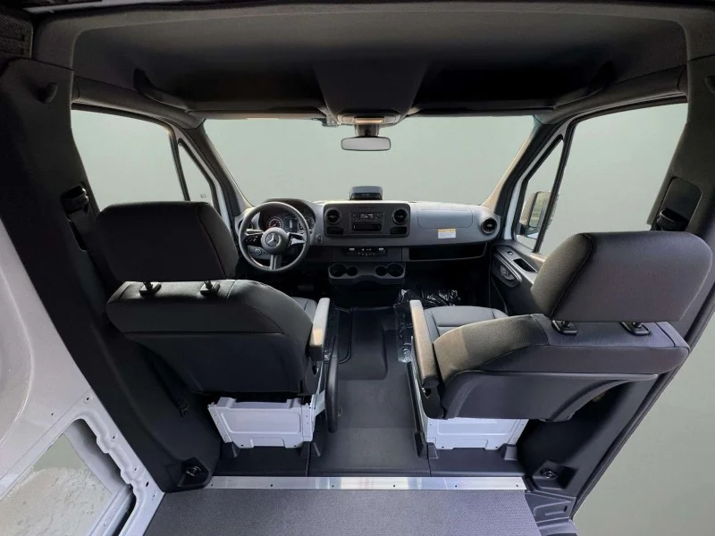 2025 Mercedes-Benz Sprinter Cargo Van Base - Photo 10