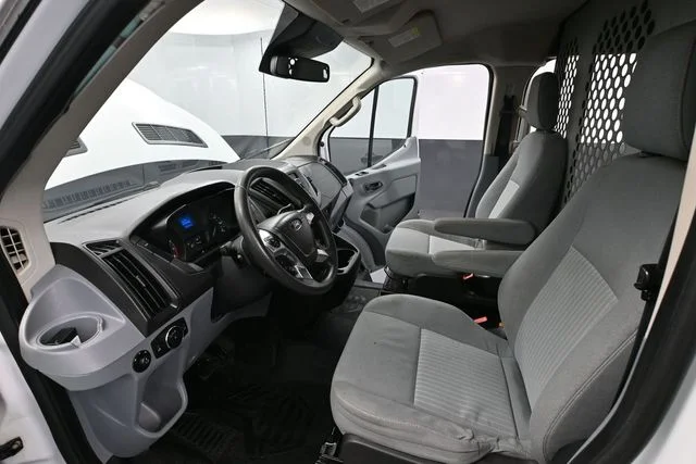 2016 Ford Transit Base - Photo 20