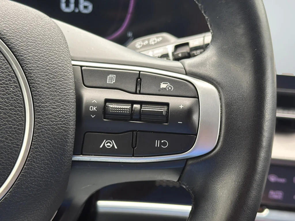 Used 2023 Black Kia EX image 20