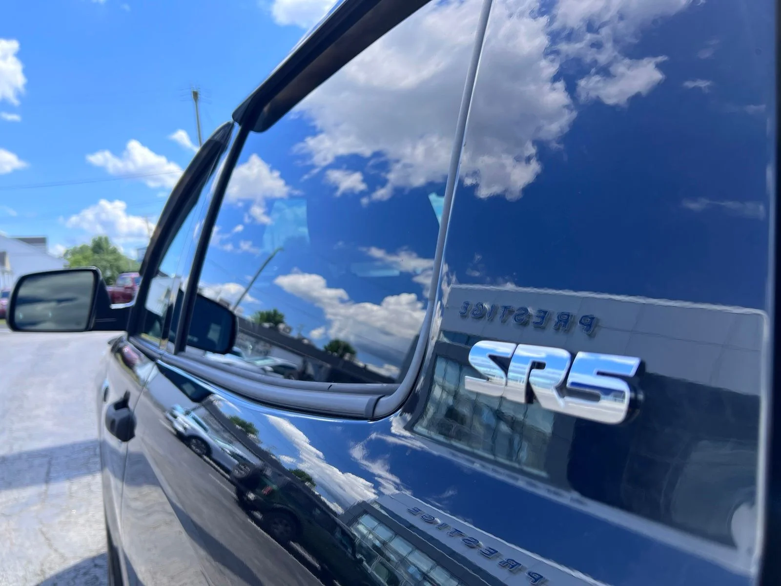 Used 2017 Black Toyota SR5 image 6