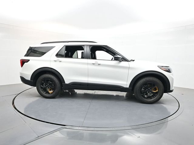New 2026 Star White Metallic Tri-Coat Ford Tremor® image 8