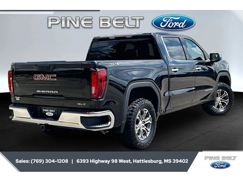 Used 2025 Onyx Black GMC SLT image 11