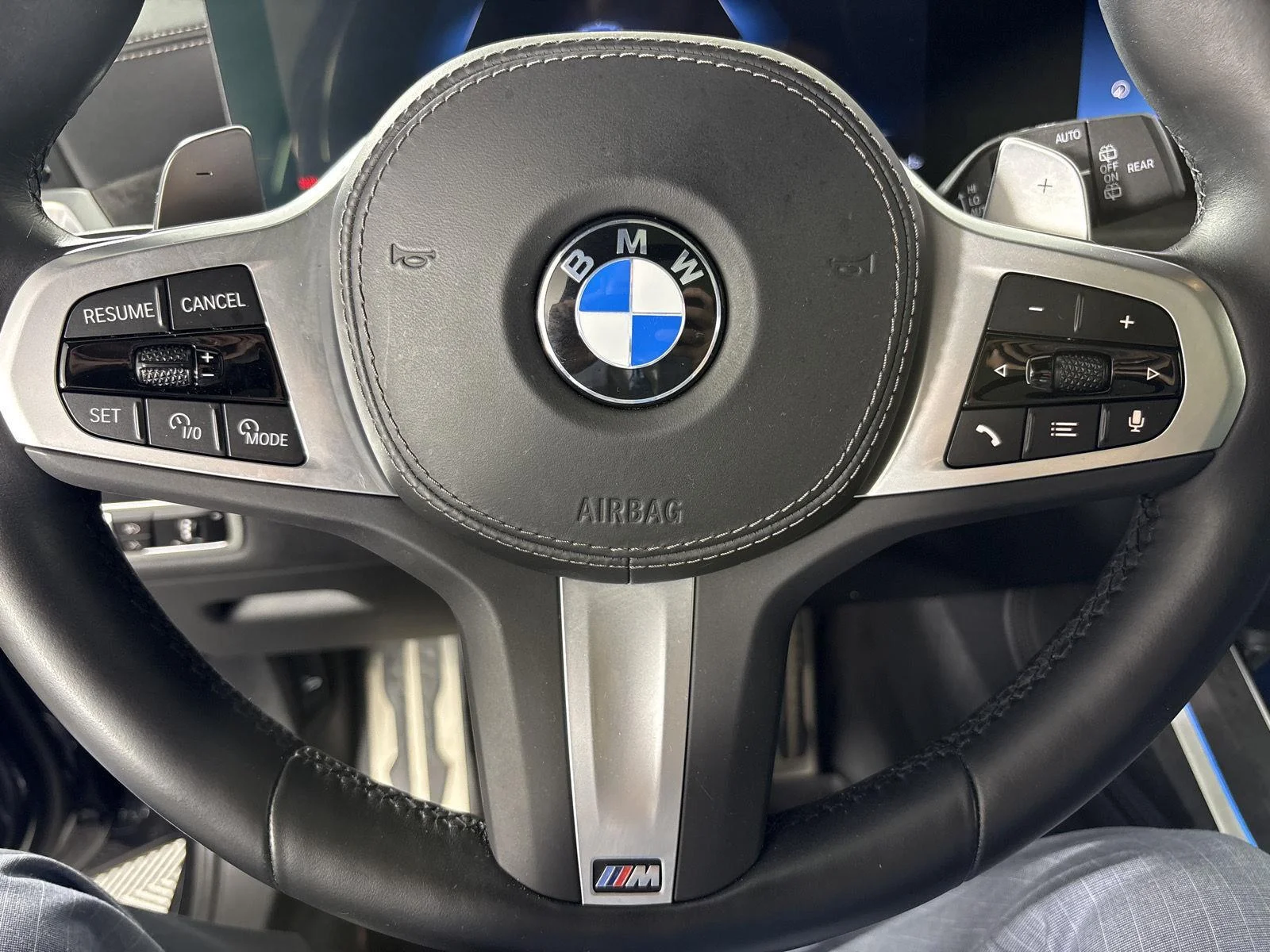 Used 2023 Carbon Black Metallic BMW xDrive40i image 12