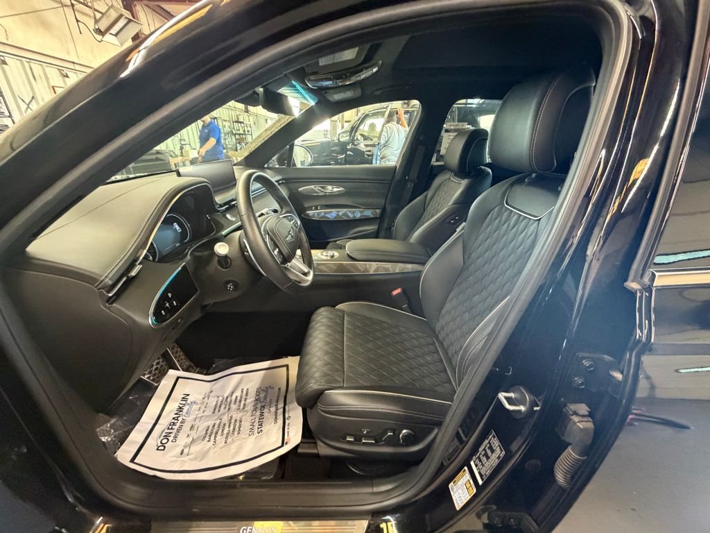 Certified Used 2025 Black Genesis 3.5T Sport Advanced image 10
