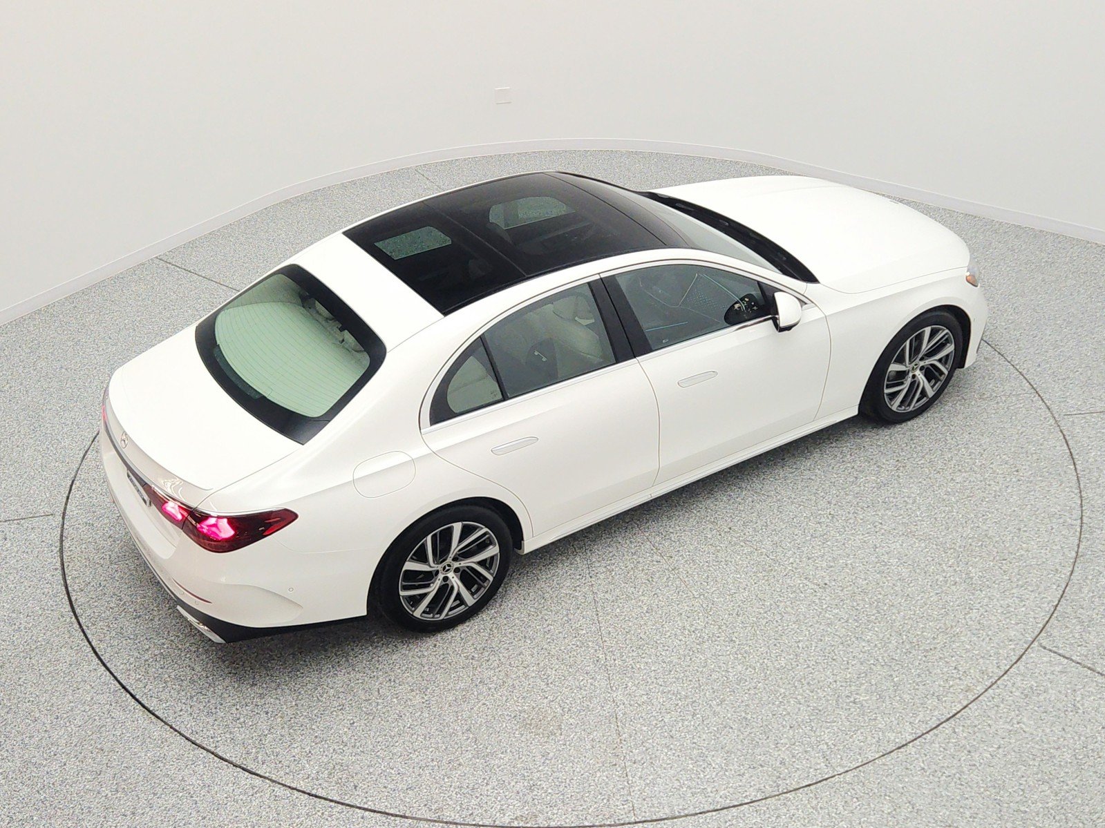 Certified Used 2026 Polar White Mercedes-Benz E 350 RWD Sedan image 27