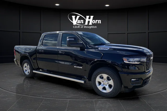 New 2025 Diamond Black Crystal Pearl-Coat Exterior Paint RAM Big Horn/Lone Star image 8