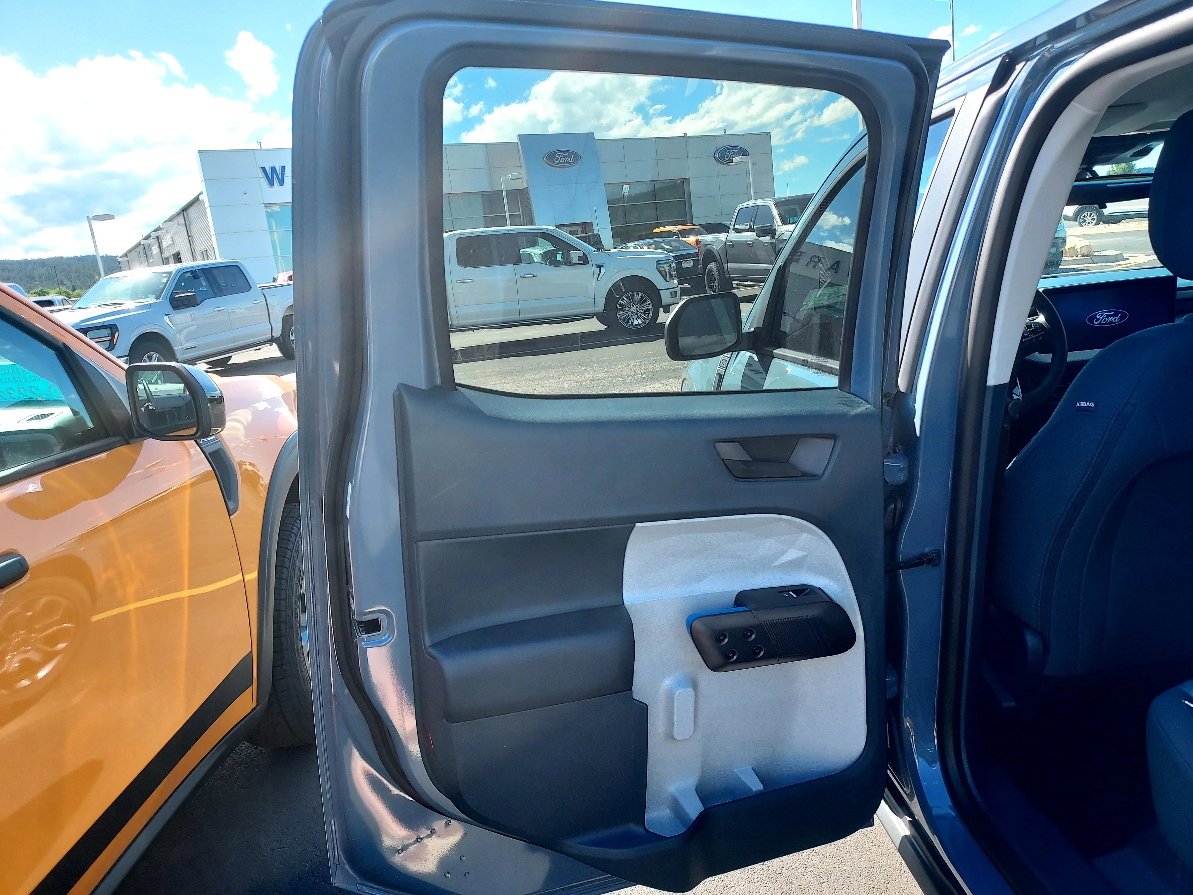 New 2026 Azure Gray Metallic Tri-Coat Ford XLT image 14