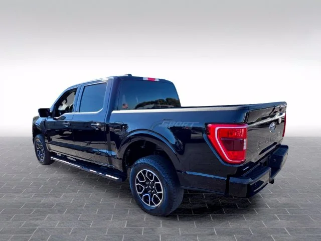 Used 2023 Black Ford XLT image 5