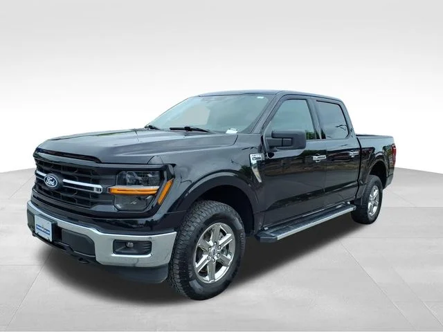 Used 2025 Black Ford XLT image 2