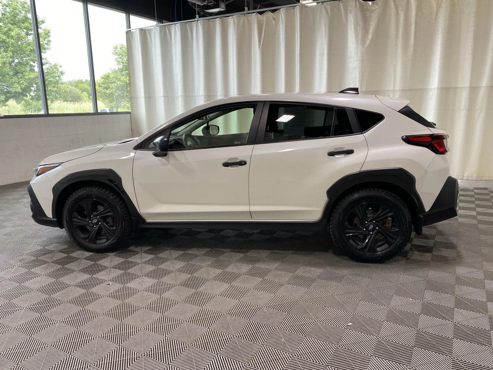 Used 2024 Crystal White Pearl Subaru Base image 4