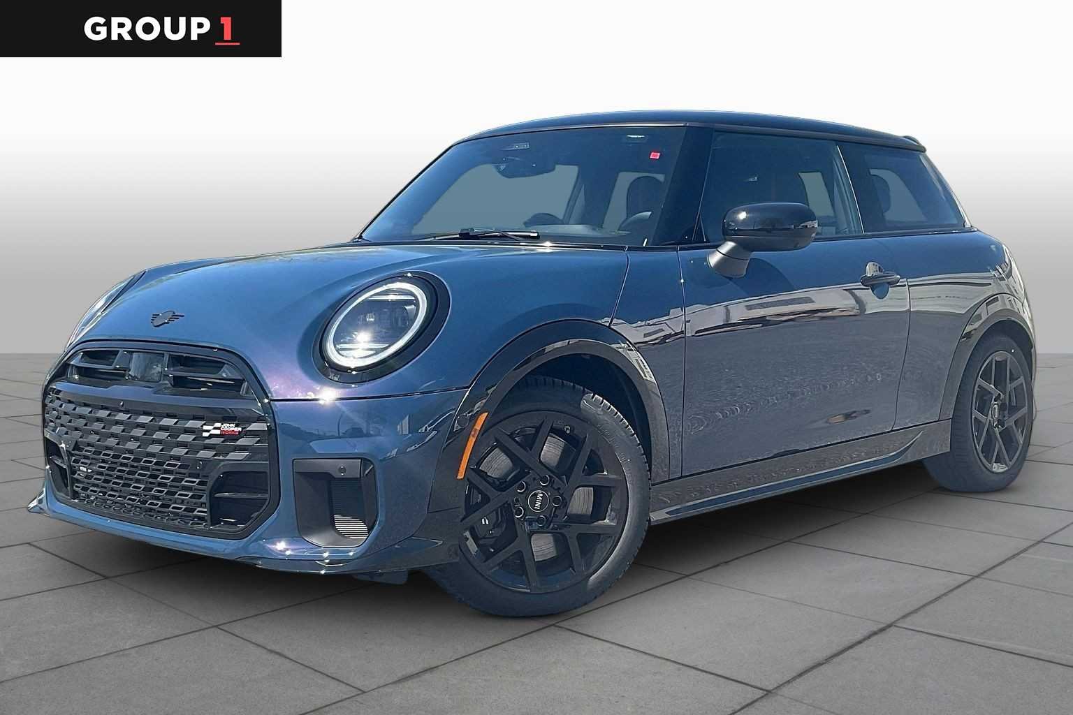 2026 MINI Hardtop Cooper S's photo