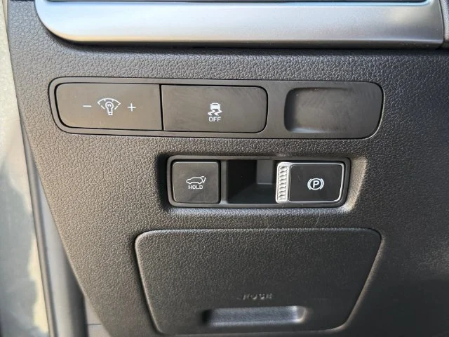 Used 2025 Graphite Hyundai XRT image 21