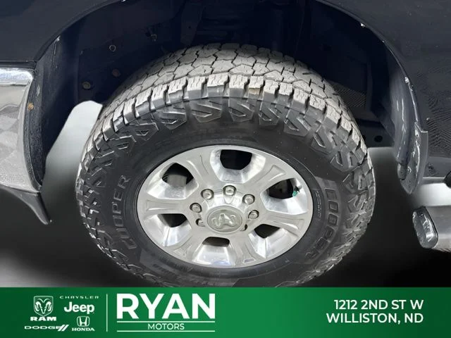 Used 2022 Diamond Black Ram Big Horn image 29