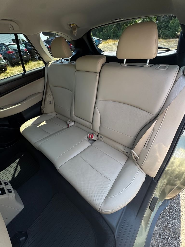 Used 2016 Wilderness Green Metallic Subaru 2.5i image 25
