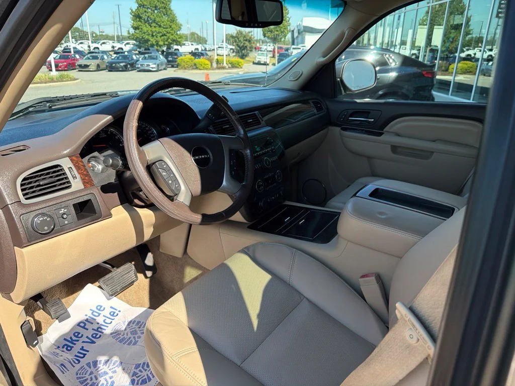 Used 2012 Gray GMC Denali image 16