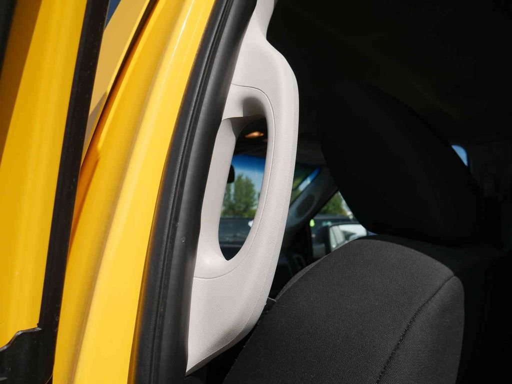Used 2019 Yellow Ram Express image 16