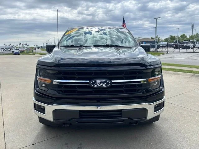 Certified Used 2025 Agate Black Metallic Ford XLT image 5