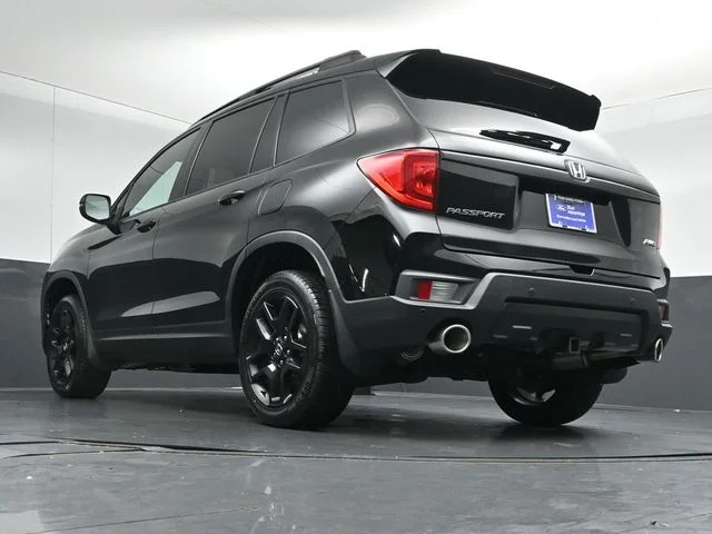 Certified Used 2023 Crystal Black Pearl Honda EX-L image 43