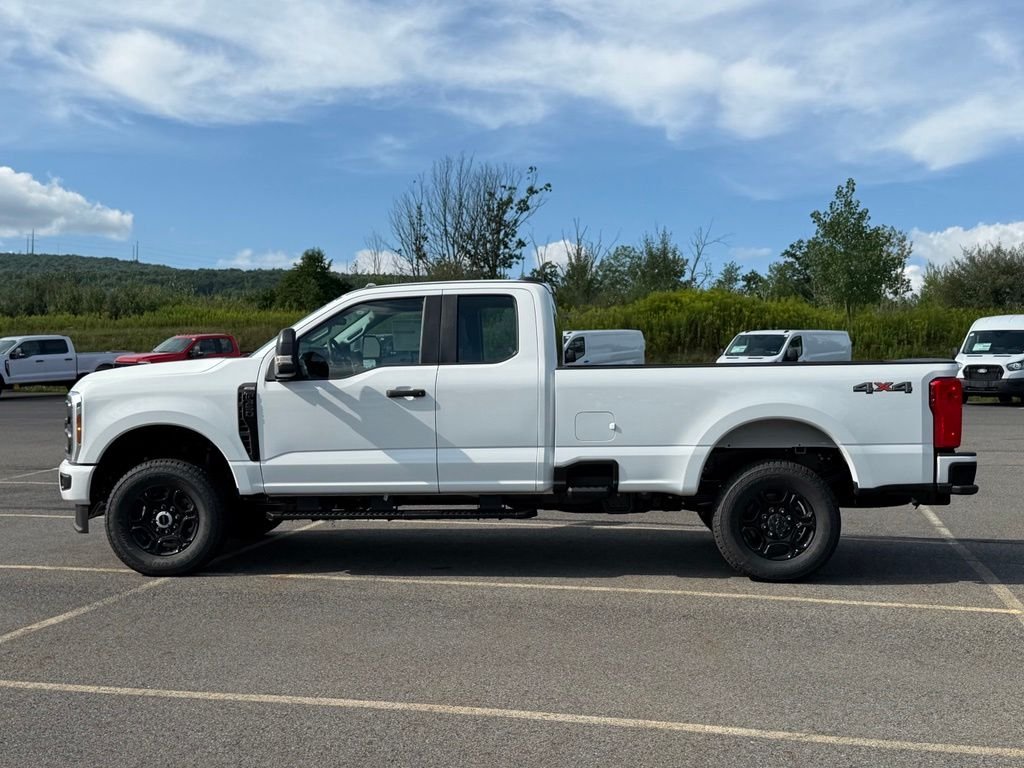 New 2026 Oxford White Ford F-350® XL image 29
