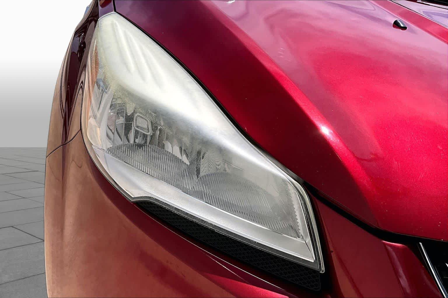 Used 2013 Ruby Red Ford SEL image 28