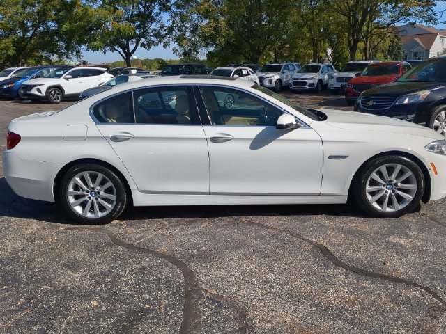 Used 2016 White BMW 535i xDrive image 8