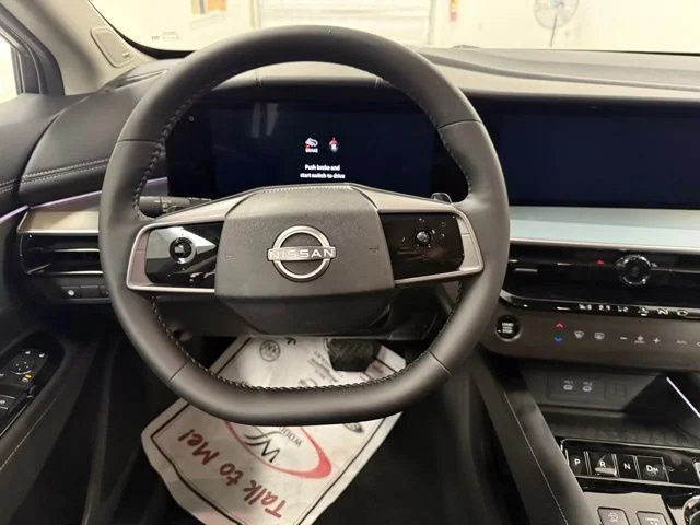 New 2025 Everest White TriCoat Nissan SL image 15