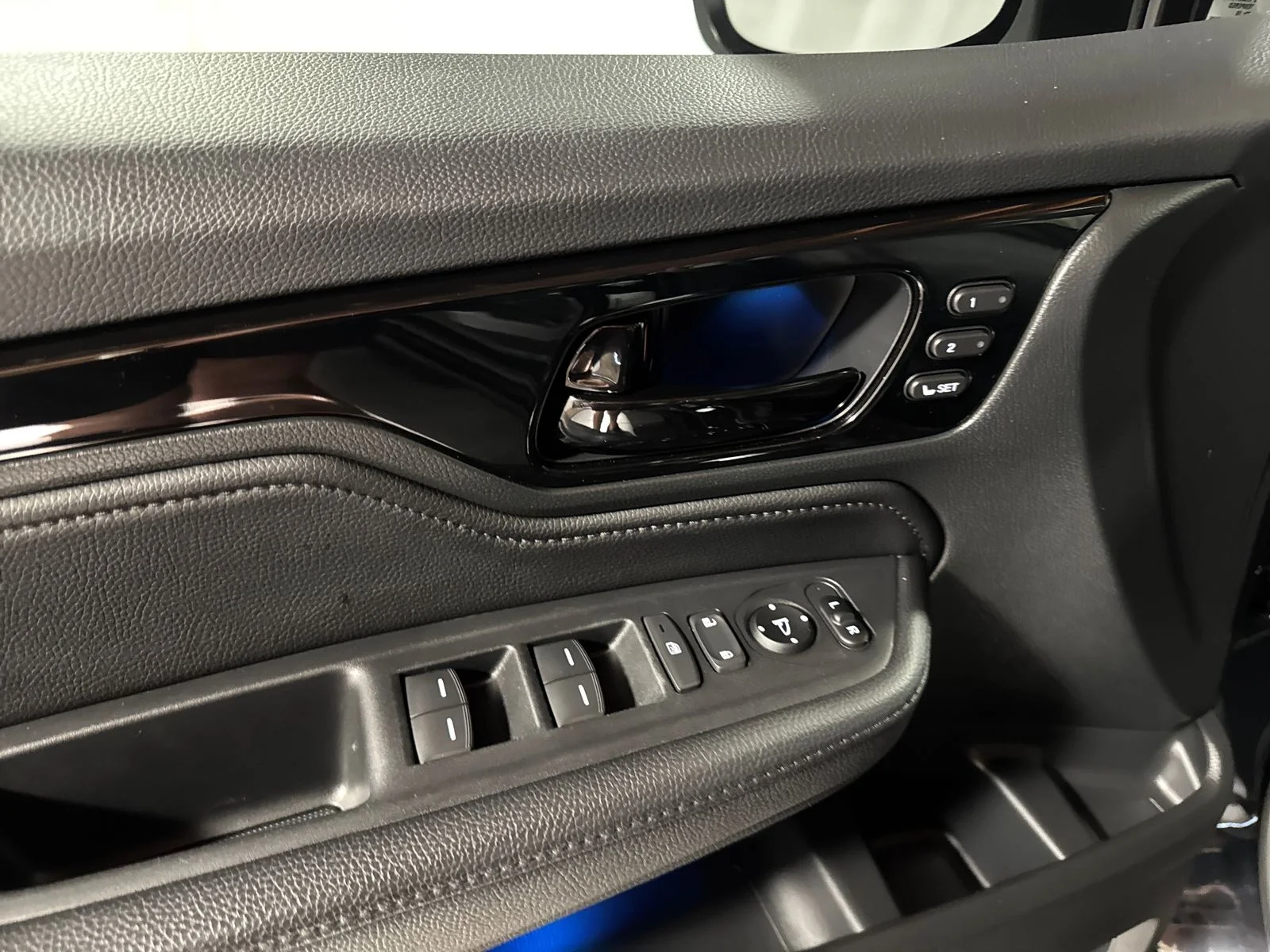 2023 Honda Odyssey Touring - Photo 15