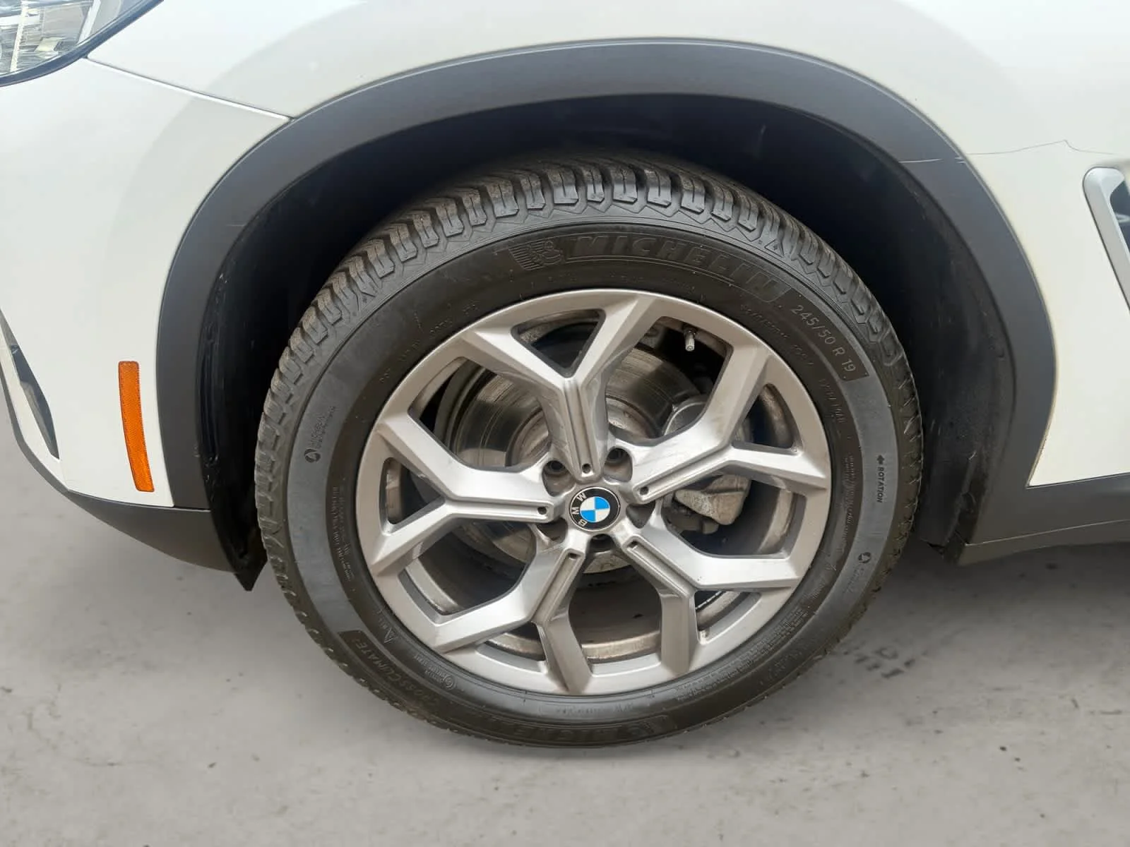 Used 2022 Mineral White Metallic BMW xDrive30i image 12