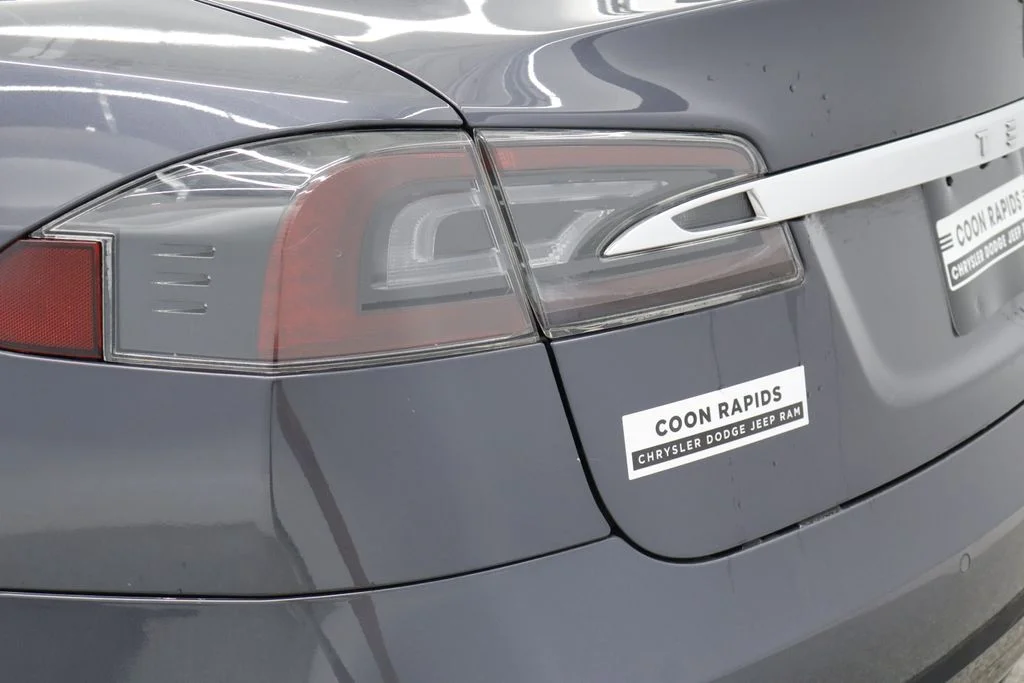 Used 2020  Tesla Long Range image 13