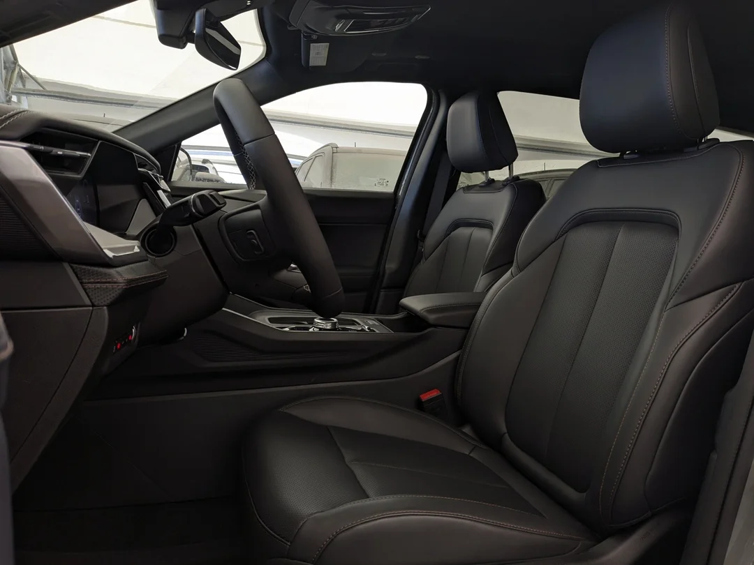 New 2026 Grey Jeep Limited - - 4x4 - Preferred Package 23G - Mopar Interior Protection Pckge-  Pano Sunroof & More! image 15