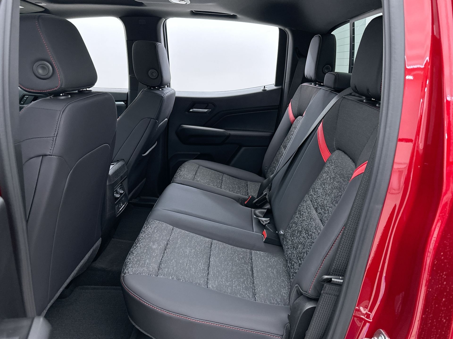 2026 Chevrolet Colorado Z71 - Photo 76