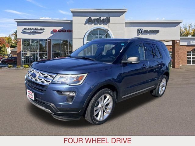 Used 2019 Blue Ford XLT image 4