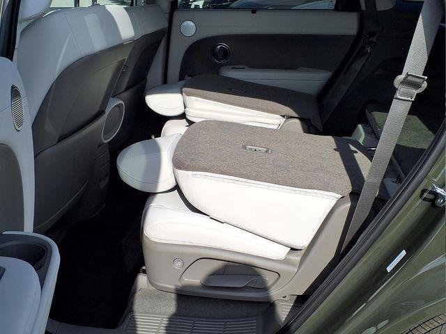 New 2026 Silver Hyundai SEL AWD image 13
