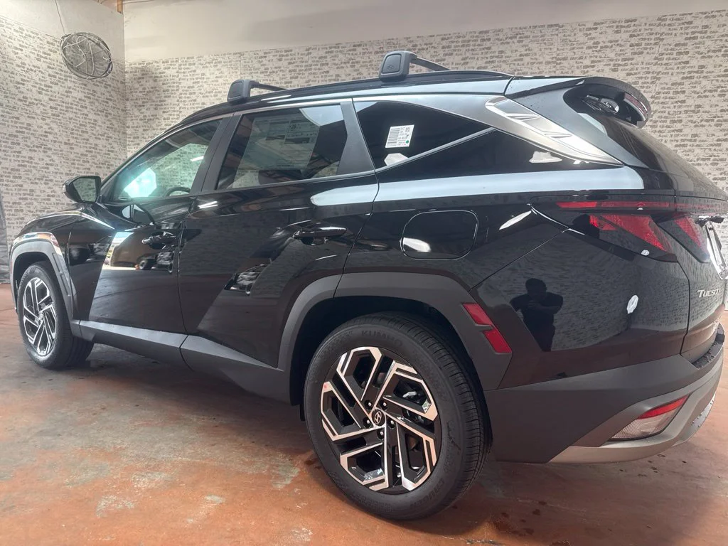 New 2026 Phantom Black Hyundai SEL Plus image 5