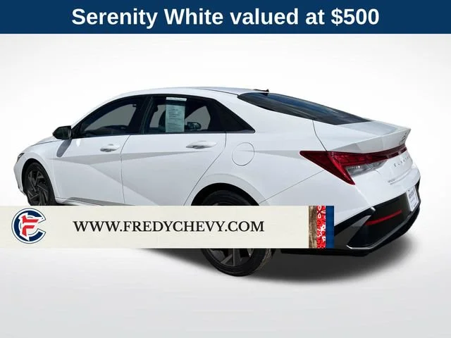 Used 2025 White Hyundai Limited image 3