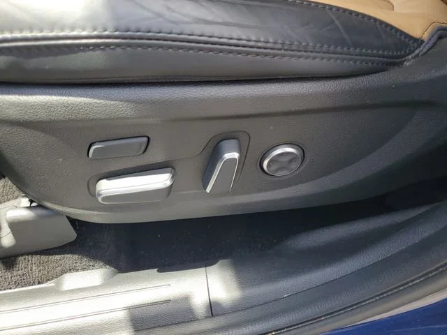 Used 2022 Blue Hyundai Calligraphy image 7