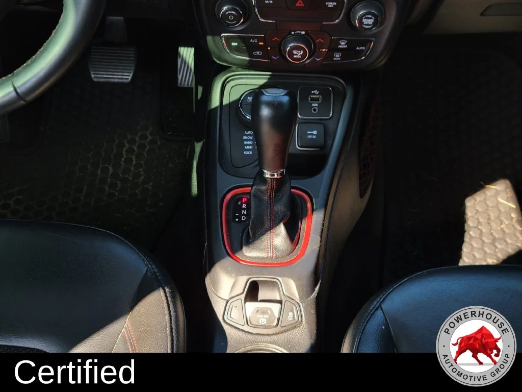 Used 2018 Orange Jeep Trailhawk image 24