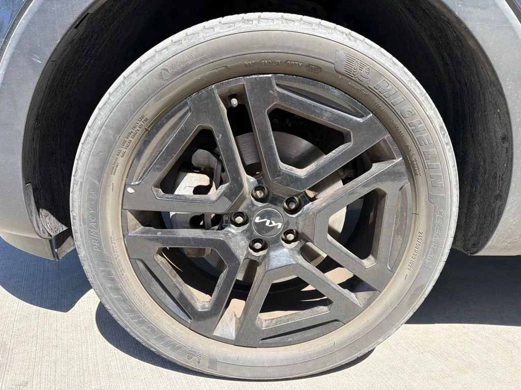 Certified Used 2024 Gray Kia EX X-Line image 7