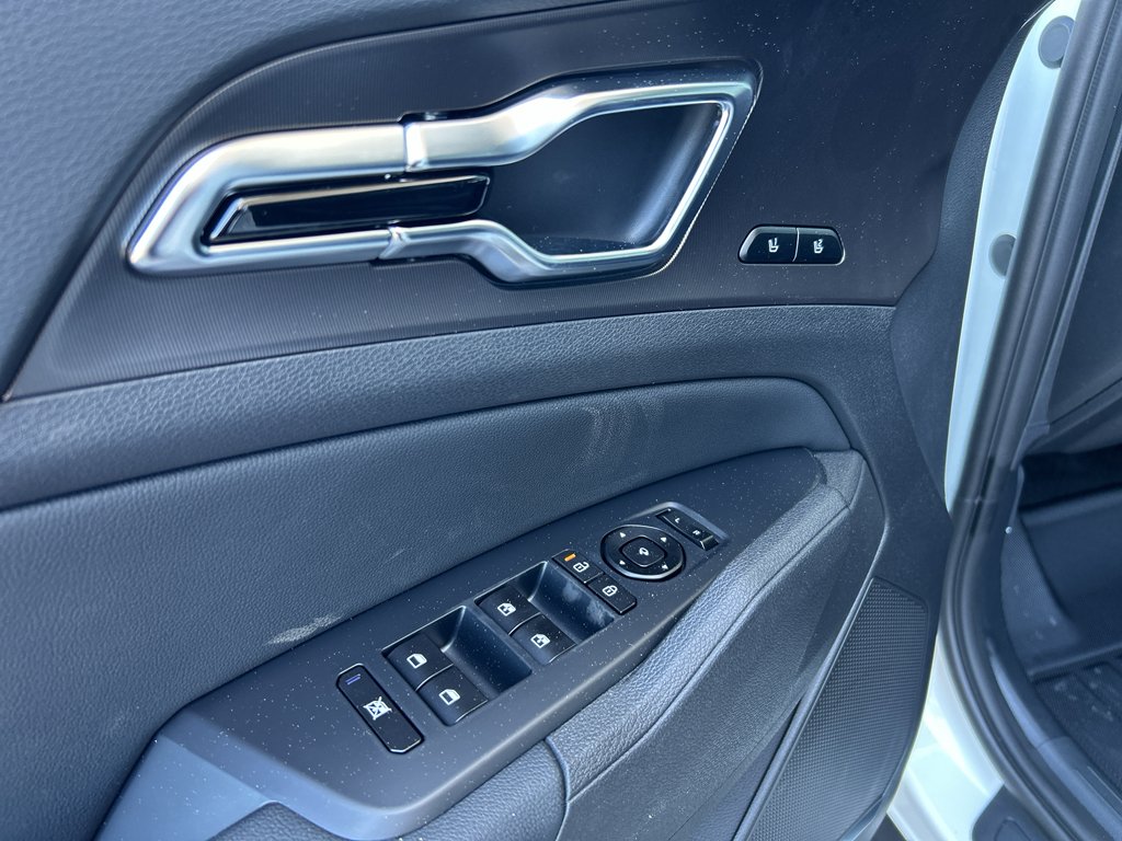 New 2026 Snow White Pearl Kia SX Prestige image 18