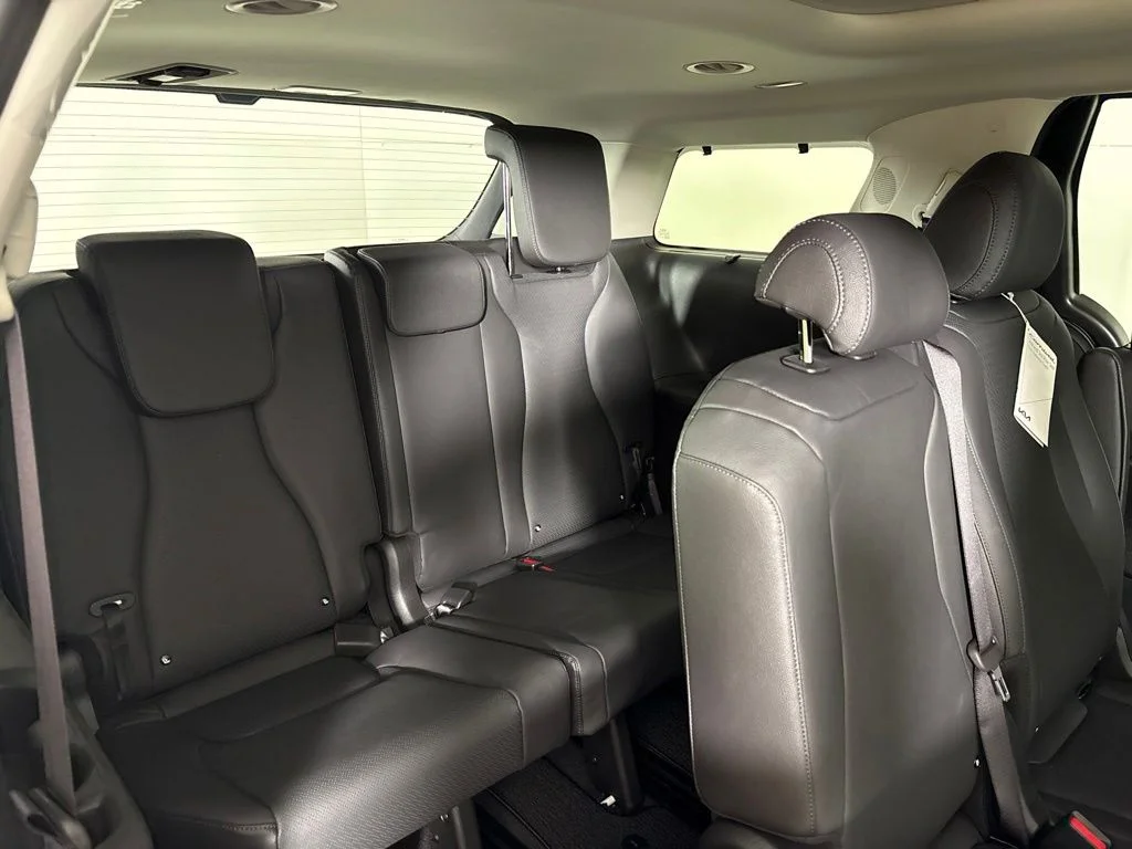 New 2026 Snow White Pearl Kia SX Prestige image 22
